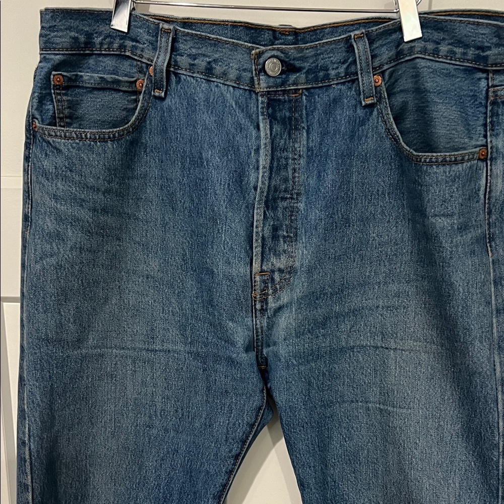 Levi’s 501 Jeans Sz 36x32 - Picture 2 of 9